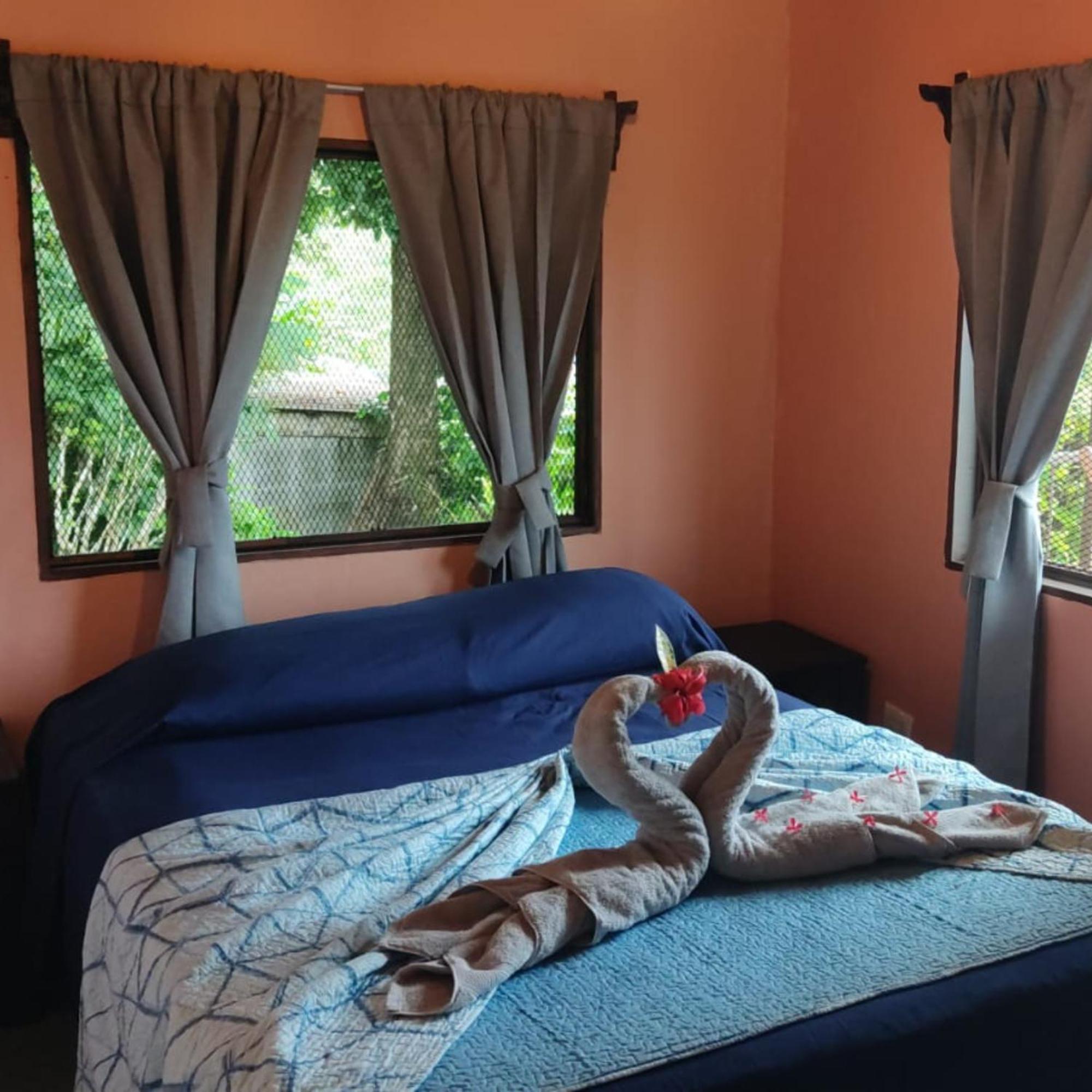 Ecolodge Kalaluna Resort Drakes Bay Buitenkant foto